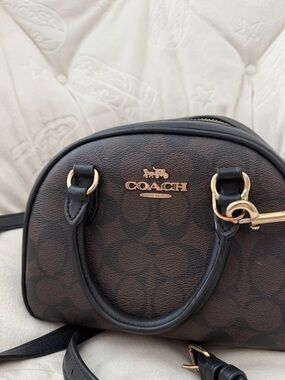 Coach Sydney Satchel  Crossbody